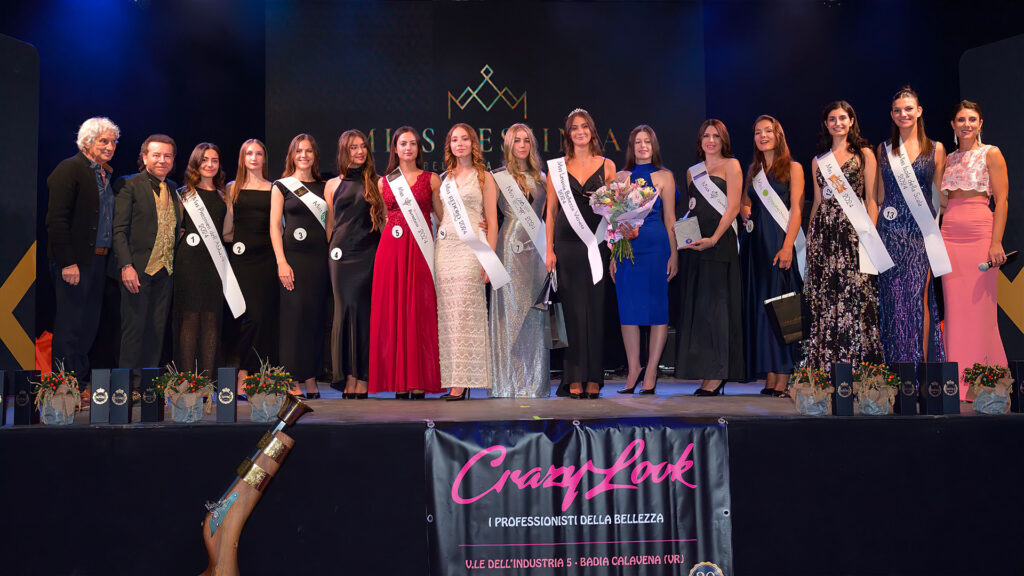 Gruppo delle concorrenti premiate a Miss Lessinia 2024